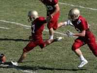 夏季联赛最新形势：上海申花高居榜首，北京国安强势追赶，冠军归属成迷